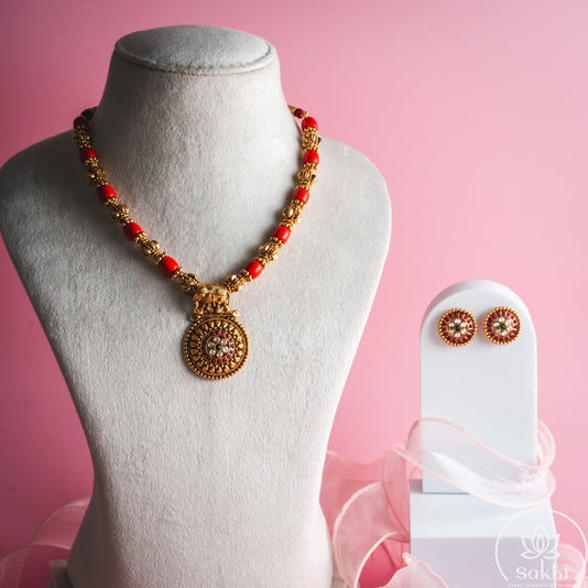 Coral neckace set